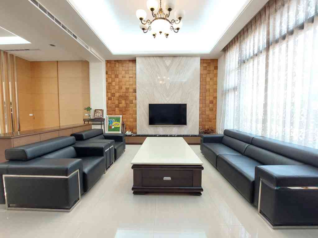 南投草屯頂級優質大別墅～贈挑高大廠房及休閒屋| 南投縣草屯鎮